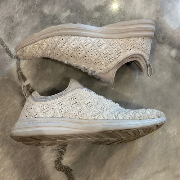 APL Sneaker Women's TechLoom Phantom Gray Sz 11 - Picture 10 of 10